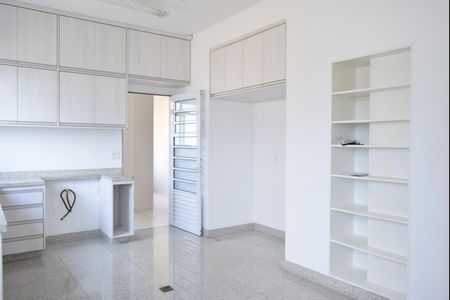 Apartamento à venda com 233m², 3 quartos e 2 vagasCozinha