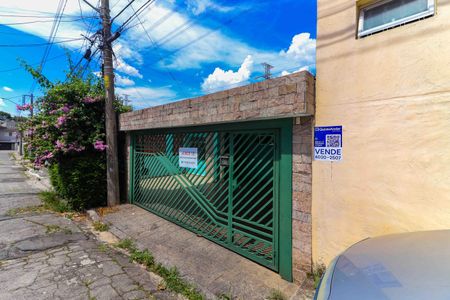 Casa à venda com 100m², 3 quartos e 3 vagasFachada - Plaquinha
