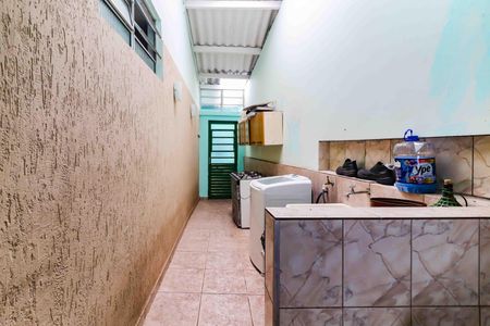 Casa à venda com 100m², 3 quartos e 3 vagasCozinha e Área de Serviço