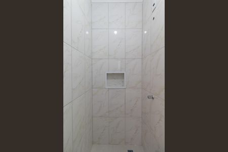 Casa para alugar com 100m², 2 quartos e 2 vagasBanheiro de Serviço