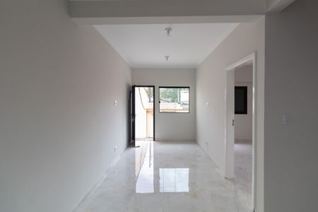 Casa para alugar com 100m², 2 quartos e 2 vagasSala