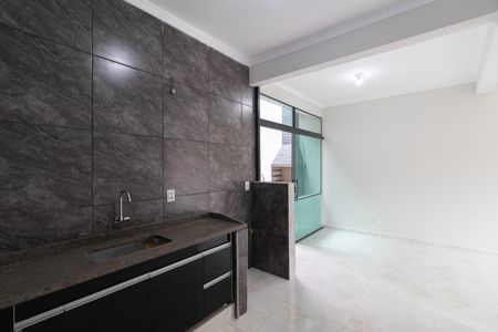 Casa para alugar com 100m², 2 quartos e 2 vagasCozinha