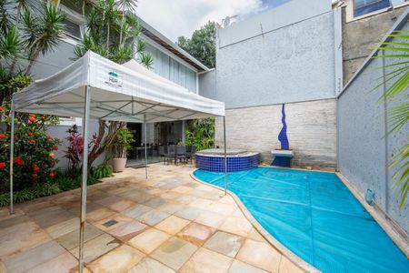 Casa à venda com 364m², 3 quartos e 4 vagasAREA EXTERNA