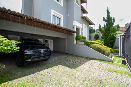 Casa à venda com 364m², 3 quartos e 4 vagasGARAGEM