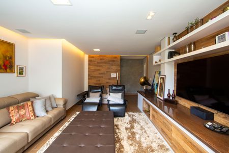 Casa à venda com 364m², 3 quartos e 4 vagasSALA