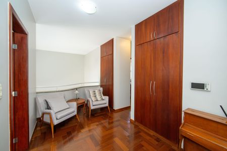 Casa à venda com 364m², 3 quartos e 4 vagasSALA