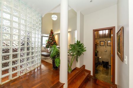 Casa à venda com 364m², 3 quartos e 4 vagasSALA