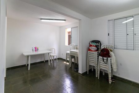 Apartamento à venda com 40m², 2 quartos e sem vagaÁrea comum - Salão de festas