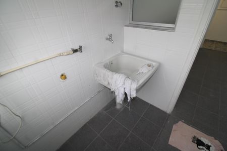 Apartamento para alugar com 60m², 2 quartos e 1 vagaÁrea de Serviço