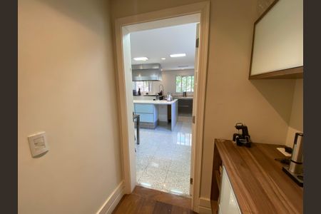 Apartamento à venda com 360m², 6 quartos e 6 vagasDespensa