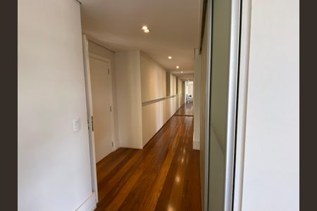 Apartamento à venda com 360m², 6 quartos e 6 vagasSuíte 1