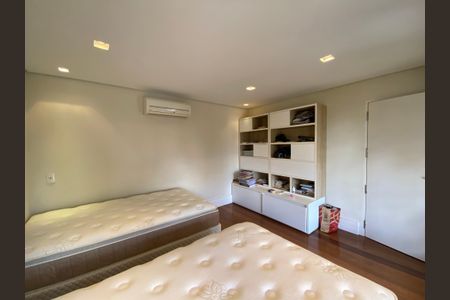 Apartamento à venda com 360m², 6 quartos e 6 vagasQuarto 1