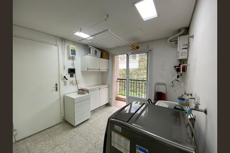 Apartamento à venda com 360m², 6 quartos e 6 vagasÁrea de Serviço