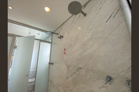 Apartamento à venda com 360m², 6 quartos e 6 vagasBanheiro da Suíte 1