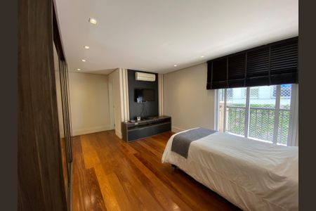 Apartamento à venda com 360m², 6 quartos e 6 vagasSuíte 2