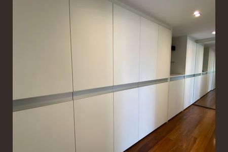 Apartamento à venda com 360m², 6 quartos e 6 vagasSuíte 1