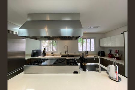 Apartamento à venda com 360m², 6 quartos e 6 vagasCozinha