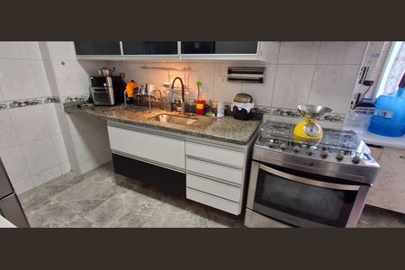 Apartamento à venda com 100m², 3 quartos e 2 vagasCozinha 