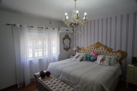 Casa de condomínio à venda com 634m², 4 quartos e 4 vagas Casa de condomínio à venda com 634m², 4 quartos e 4 vagasSuíte 3