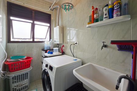 Apartamento à venda com 92m², 2 quartos e 2 vagasÁrea de Serviço