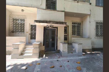 Apartamento para alugar com 65m², 2 quartos e 1 vaga Apartamento para alugar com 65m², 2 quartos e 1 vagaFachada e portaria