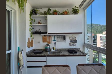 Apartamento para alugar com 90m², 3 quartos e 2 vagasVaranda 