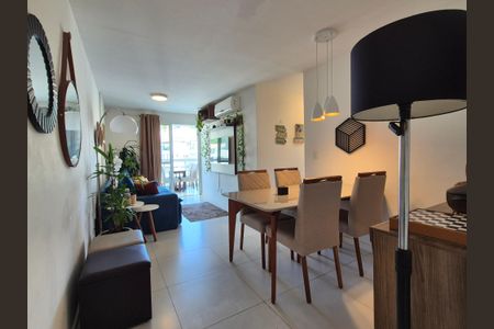 Sala  de apartamento para alugar com 3 quartos, 90m² em Recreio dos Bandeirantes, Rio de Janeiro