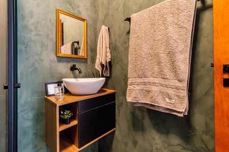 Casa à venda com 158m², 2 quartos e 1 vaga Casa à venda com 158m², 2 quartos e 1 vagaBanheiro social