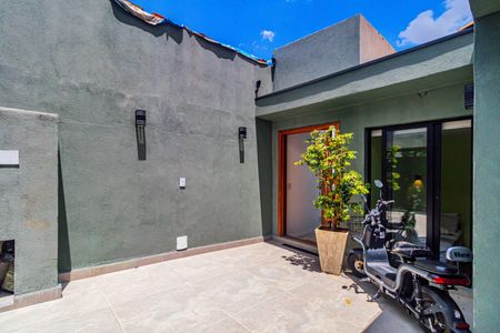 Casa à venda com 158m², 2 quartos e 1 vaga Casa à venda com 158m², 2 quartos e 1 vagaGaragem