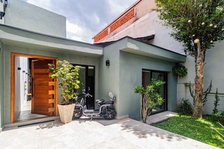 Casa à venda com 158m², 2 quartos e 1 vaga Casa à venda com 158m², 2 quartos e 1 vagaGaragem