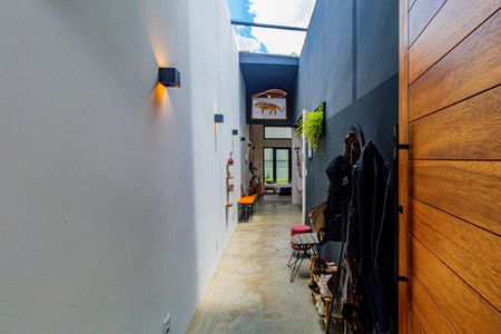 Casa à venda com 158m², 2 quartos e 1 vaga Casa à venda com 158m², 2 quartos e 1 vagaCorredor lateral