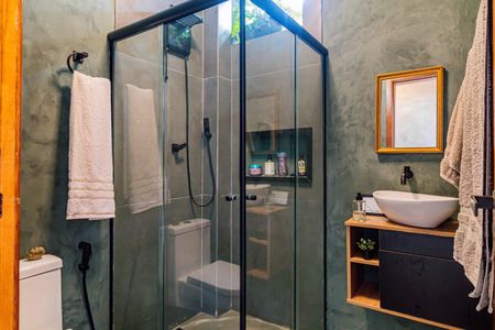 Casa à venda com 158m², 2 quartos e 1 vaga Casa à venda com 158m², 2 quartos e 1 vagaBanheiro social