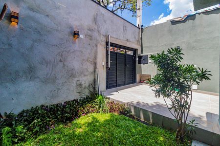 Casa à venda com 158m², 2 quartos e 1 vaga Casa à venda com 158m², 2 quartos e 1 vagaGaragem