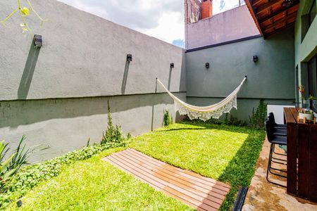 Casa à venda com 158m², 2 quartos e 1 vaga Casa à venda com 158m², 2 quartos e 1 vagaJardim