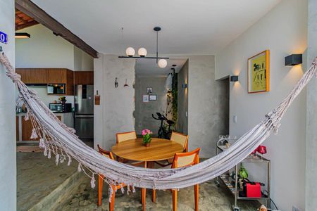 Casa à venda com 158m², 2 quartos e 1 vaga Casa à venda com 158m², 2 quartos e 1 vagaSala