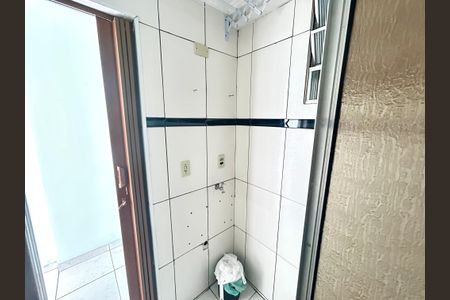 Banheiro  de kitnet/studio para alugar com 1 quarto, 28m² em Centro, Guarulhos