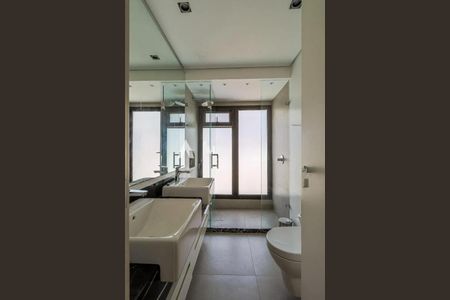 Apartamento à venda com 235m², 4 quartos e 1 vaga