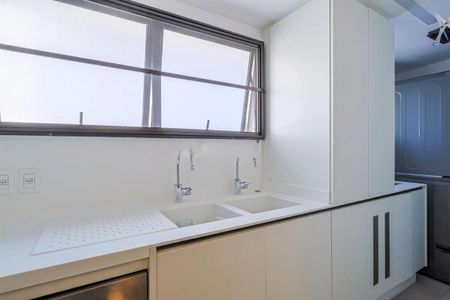 Apartamento à venda com 235m², 4 quartos e 1 vaga