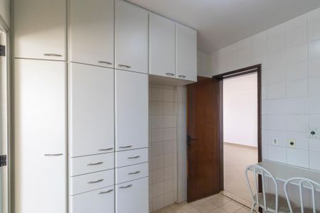 Apartamento à venda com 103m², 3 quartos e 2 vagas Apartamento à venda com 103m², 3 quartos e 2 vagasCozinha