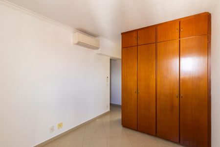 Apartamento à venda com 103m², 3 quartos e 2 vagas Apartamento à venda com 103m², 3 quartos e 2 vagasQuarto 1 - Suíte