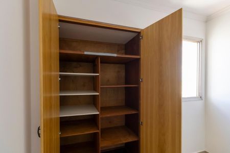 Apartamento à venda com 103m², 3 quartos e 2 vagas Apartamento à venda com 103m², 3 quartos e 2 vagasQuarto 2 - Armários