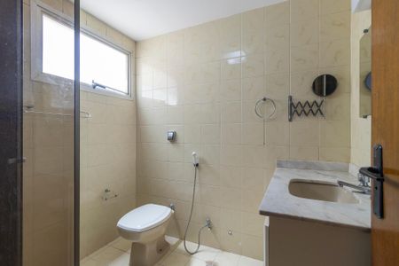 Apartamento à venda com 103m², 3 quartos e 2 vagas Apartamento à venda com 103m², 3 quartos e 2 vagasBanheiro da suíte