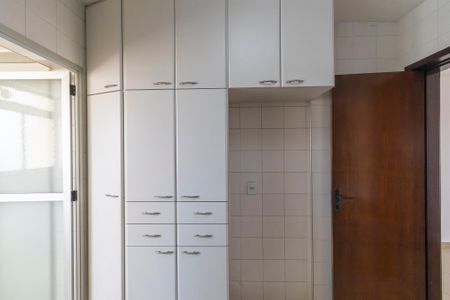 Apartamento à venda com 103m², 3 quartos e 2 vagas Apartamento à venda com 103m², 3 quartos e 2 vagasCozinha - Armários