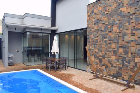 Casa de condomínio para alugar com 278m², 2 quartos e 4 vagasPiscina