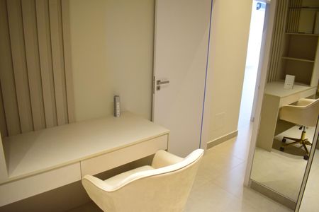 Casa de condomínio para alugar com 278m², 2 quartos e 4 vagasEscritório