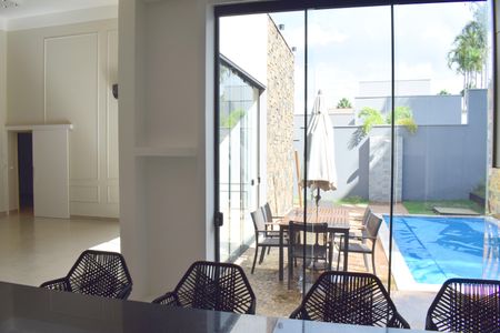 Casa de condomínio para alugar com 278m², 2 quartos e 4 vagasCozinha - Armários