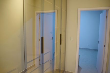 Casa de condomínio para alugar com 278m², 2 quartos e 4 vagasCloset