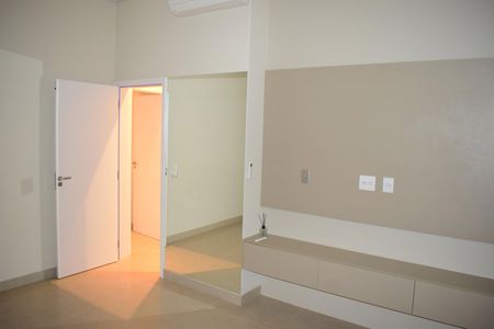 Casa de condomínio para alugar com 278m², 2 quartos e 4 vagasQuarto