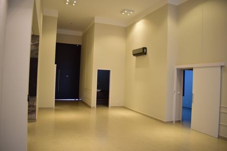 Casa de condomínio para alugar com 278m², 2 quartos e 4 vagasSala