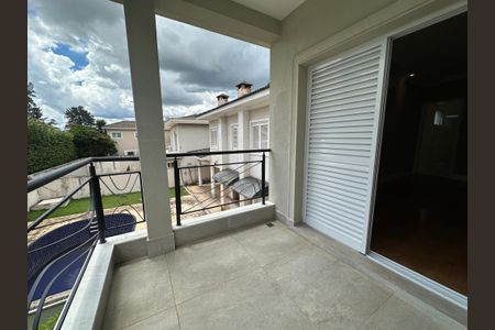 Casa de condomínio para alugar com 470m², 4 quartos e 4 vagas Casa de condomínio para alugar com 470m², 4 quartos e 4 vagasSacada Suíte 4